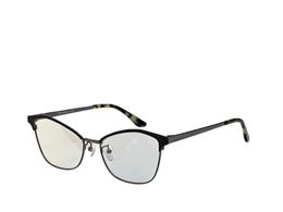 Womens Eyeglasses Frame Clear Lens Men Sun Gases Fashion Style Protects Eyes UV400 With Case 62XV