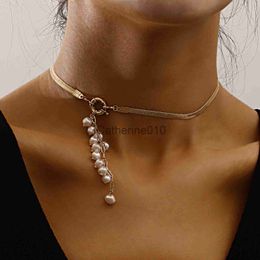 Pendant Necklaces Fashion Personality Pearl StrPendant Necklace Female Trendy Light Luxury Snake Bone Ins Personality All-match Sweater Chain J230817