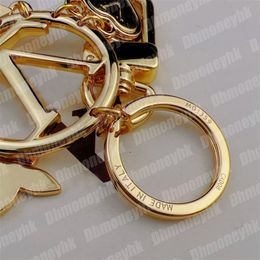 Gold Flower Key Chains Mens Designer Car Keychain Metal Pendants Keyrings Couple Lover Carabiner Keychains Heart Letter LanyardsA3Y8