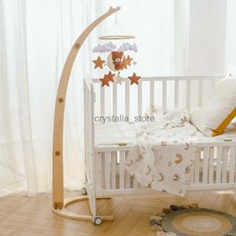 Wooden Baby Crib Hanging Rattle Cartoon Bear Soft Felt Star Moon Bed Bell Montessori Educational Toy Newborn Gift HKD230817