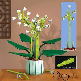 Blocks Mini Lily of The Valley Potted Building Blocks Flower Diy Plant Bouquet Lotus Petal Bonsai Home Decor Girl Gifts Children's Toys R230817