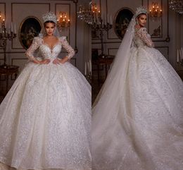 Luksusowe koraliki Arabskie suknie ślubne Dubai Suknia balowa Sheer Szyja Iluzja Kulki z długim rękawem Crysztki Kryształy Bridal Suknie BC15163