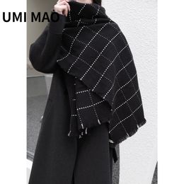 Scarves UMI MAO Yamamoto Dark Black White Lines Plaid Scarf Soft Sticky Faux Cashmere Warm Thickened Scarf Shawl Men Women Y2K 230817