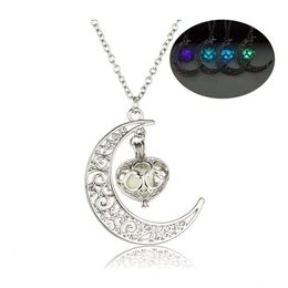 Pendant Necklaces Glow In The Dark Heart Moon For Women Men Hollow Crescent Shape Luminous Beads Chains Fashion Jewellery Drop Deliver D Dh9Xu