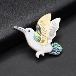 Brooches Fashion Natural Shell Abalone Bird Brooch For Female Men Sweater Scarf Pins Pendant Jewelry Accessories Gifts