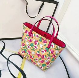 Fashion mini letter print handbags INS kids cartoon shoulder tote bags 2023 big girls single shoulder messenger bag