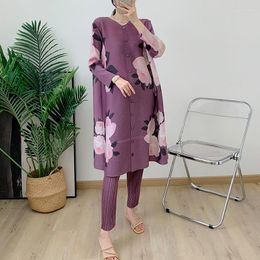 Women's Two Piece Pants Miyake 2 Set Fashion Printing Vintage Ethnic Style Elegant Extended Single Breasted Top Loose