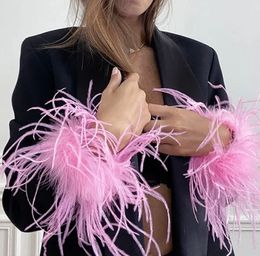 Five Fingers Gloves Pink Ostrich Feather Cuffs Wrist Sleeve Fashion Women Hair Accessories 1PCS Feather Cuff Snap Bracelet Blazer 230816