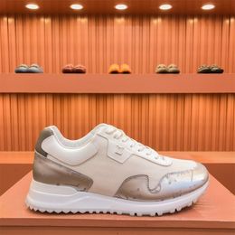 Luxus -Designer -Auszeit von Sneakers geprägte Männer Leder Casual Schuhe L und Trainer Sneaker Bahnsteig Trainer Chaussures Gummi -Außensohle Laufschuh