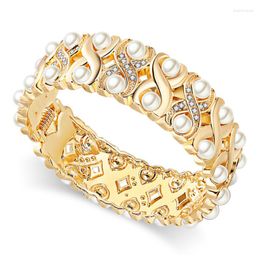 Bangle Kaymen Women's Zinc-alloy Gold Color Inlaid White Pearls Cuff Bracelets Statement Chunky Fashion Bohemia Jewelry Party