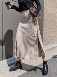 Skirts Knitted Long for Women Fashion High Waisted Pit Stripe Thickening Solid Winter Slit Black Skirt 230817