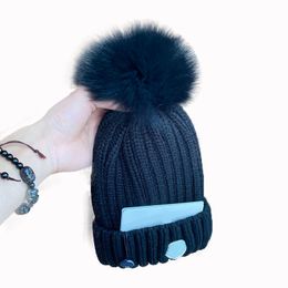Knitted Fur Pom Hat Fashion Designer Skull Cap Letters Beanie Men and Women Unisex Cashmere High Quality Colour hair ball wonderful
