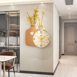 Wall Clocks Modern Simple Clock Living Room Fashion European Personality Creative Light Luxury Household Decoration Hanging