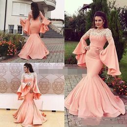 2023 Arabic Sexy Evening Dresses Wear Jewel Neck Long Sleeves Peach Mermaid White Lace Appliques Flowers Prom Dress Party Pageant Formal Gowns Plus Size Floor Length