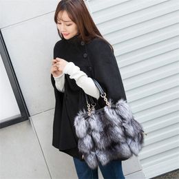 Duffel Bags 2023 Fashion Fur Handbag Winter Fluffy Luxury Shoulder Bag Female Designer Large Capacity Crossbody