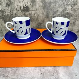 Mugs Runway Design 120Ml Bone China Coffee Cups and Saucers Tableware Plates Dishes Afternoon Tea Drinkware 230817