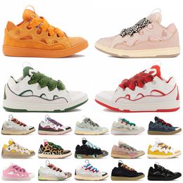 2024 Top Fashion Women Mens Designer Casual Shoes Platform Curb Sneakers White Pink Black Beige Calfskin Leather Suede Mesh Rubber Outdoor Sports trainers Size 35-46