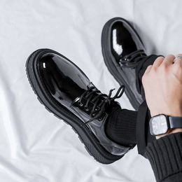 Dress Shoes Black British Style Thick Bottom Round Toe Patent Leather Shoes Work Shoes Handmade Casual Formal Oxford Shoes Lace Up Men Shoes 230817