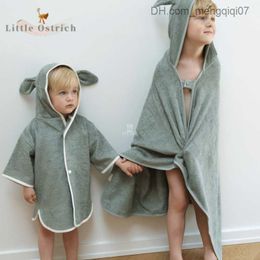 Pyjamas Baby Boys and Girls Cartoon Cloak Long Robe Towel Fur Loop Bamboo Fibre Baby Bathtub Hoodie Solid Colour Pyjamas Home Set 0-4Y Z230818