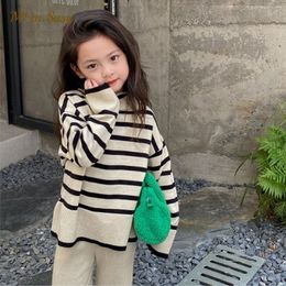 Пуловерская девочка вязаная полосатый свитер осень зимний весенний детский малыш ребенок свободный водолазчик 110y 230817