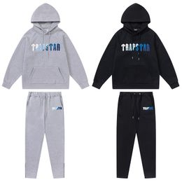 Men's Hoodies Sweatshirts Trapstar High Quality Hoodies Towel Embroidery Gradient Street Trend Sweatshirt Men Fleece Tracksuits Pullover Brand Clothes 230817