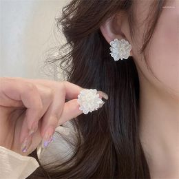 Stud Earrings Classic White Flower Women's Fashion Small Ear Studs Vintage French Jewellery Gift Accessories Wholesale 094