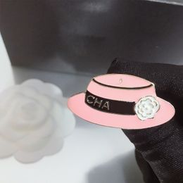 Classic Hat Shape Brooch with Stamp Women Cute Hat Letter Brooches Suit Lapel Pin Fashion Jewelry