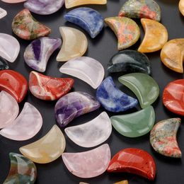 20mm Natural Crystal Stone Ornaments Moon Carved crescent Chakra Charms Reiki Healing Quartz Mineral Tumbled Gemstones Hand Home Decor jewelry making