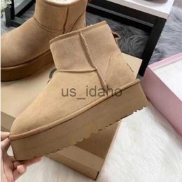 Stivali 2023 Scarpe in pelle Donne invernali uomini Furia Stivali da neve Boots Tazz Ultra Mini Luxury Brand Chelsea Lady High Shoes J230818