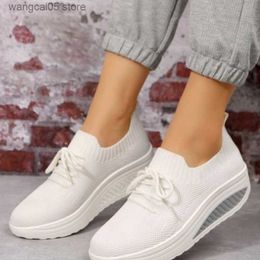 Dress Shoes Fashion Breathable Air Mesh Women Shoes Wedges Heel Shoes Ladies Knitting Sock Sneakers Women Platform Casual Shoe Spring Autumn T230818