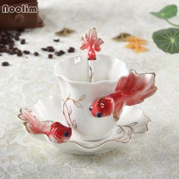 Mugs NOOLIM 3D Goldfish Coffee Cup Set Enamel Porcelain Tea Milk Bone China Cups Creative Ceramic European Drinkware 230817