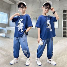 Clothing Sets Boys Summer 2023 Cotton Fashion Sports Suits Astronaut Rabbit Print Shorts Sleeve 5 14Years Streetwear Outfits Set 230818