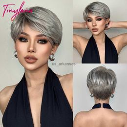 Synthetic Wigs Short Pixie Cut Silver Grey Synthetic Wigs Natural Straight Layered Wig with Fluffy Bangs for Women Daily Heat Resistant Hair HKD230818