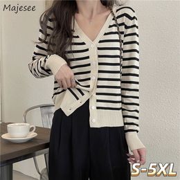 Womens Knits Tees Cardigan Women Casual Striped Harajuku Knitting Female Sweater Spring Autumn Simple Long Sleeve Vneck Vintage Tender Trendy Ins 230818