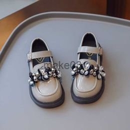 Sneakers 2023 New Girls Loafers Cute Roundtoe Korean Style Versatile Soft Kids Leather Shoes Rhinestones Classic Spring Children Shoes J230818