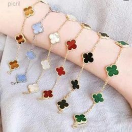 Designer four-leaf clover bracelet luxury 18k four-leaf clover Pearl 4-leaf gold laser brand bracelet earrings charm bracelet necklace wedding