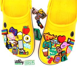 Shoe Parts Accessories Novelty Apple Beer Pvc Shoes Lovely Ufo Pizza Money Game Buckle Decorations For Clog Jibz Charm Kids Gifts Al Otyik