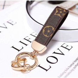 Pu Leather Keychain Designer Key Chain Buckle Lovers Car Handmade Men Women Bag Pendant Accessories S7