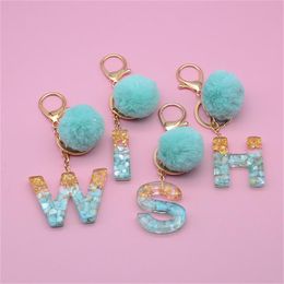 Keychains Lanyards 26 Initials Letter With Plush Ball Women Handbag Car Key Pendants Ornament Glitter Resin Alphabet Keyrings Accessor Smtdn