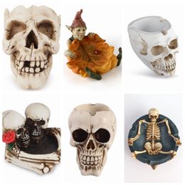 Latest COOL Resin Smoking Halloween Skull Style Ashtrays Portable Herb Tobacco Cigarette Cigar Holder Desktop Support Stand Ash Soot Container Ashtray DHL