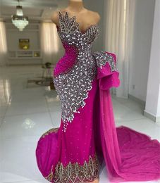 2023 Augusti Aso Ebi Fuchsia sjöjungfru Prom Dress Pärled Crystals Sexig kväll Formell fest Second Reception födelsedagsengagemang klänningar klänningar mantel de soiree zj796