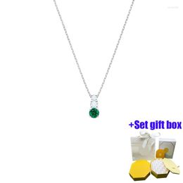 Chains Fashionable And Charming Green Three Row Diamond Transport Jewellery Necklace Suitable For Beautiful Women To Wear