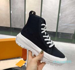 2023 Women Designers Squad Sneaker Boots Lady High Top Chunky Casual Shoes