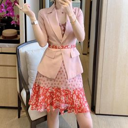 Work Dresses QUALITY 2023 HIGH Summer Est Fashion Designer Women's Turn-Down Collar Pink Blazer Sweet V-neck Ruffles Strap Dress Suit Set