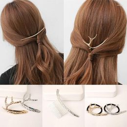 Hair Clips Woman Girls Christmas Elk Antlers Barrette Retro Moon Radian Comb Clip Headdress Wedding Jewellery Gift Accessories