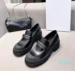 Patent Leather Designer Luxurys Casual Shoes High Quality Thick Heels Shoe Paris New Fashion White Black Nubuck Calfskin Loafer Sneakers