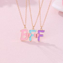 Pendant Necklaces 3Pcs Friend Necklace Heart Spliced Good Neckchain Magnetic Design