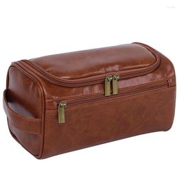 Cosmetic Bags Men Luxury Vintage Oil Wax Leather Dopp Kit Man Business Travel Hanging Waterproof Toiletry Bag