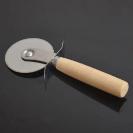 Handhold Pizza Cutter Wooden Handle Stainless Steel Round Pizza Knife Pasta Rotatable Pastry Kitchen Tool F319334 LL