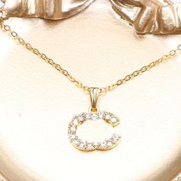 Collane di gioielli bianchi placcati 925 argento graduati di lusso designer di marchi lettere geometriche famose donne rotonde cristallo rhinestone oro yiliya 5009